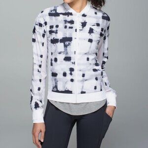 Lululemon Noir Jacket Size 6